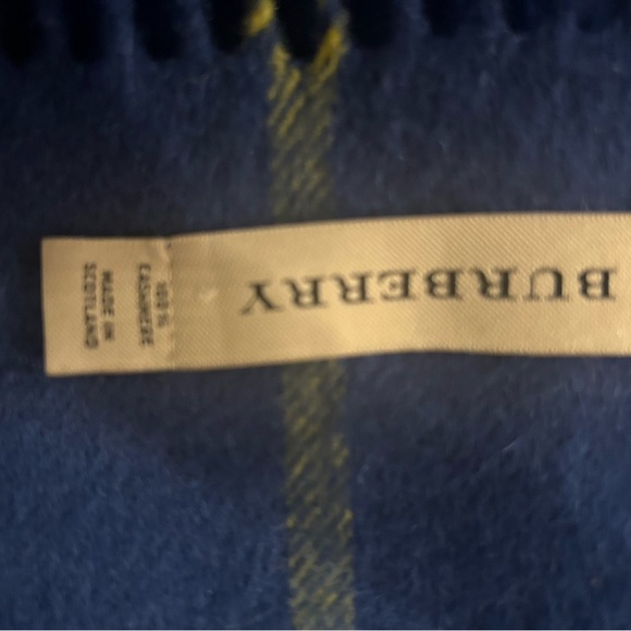 Burberry Cashmere Scarf - Picture 2 of 3
